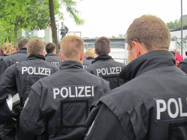 في ظل النقاش حول العنصرية في ألمانيا.. دعوات لتعيين المزيد من أفراد الشرطة من أصول مهاجرة