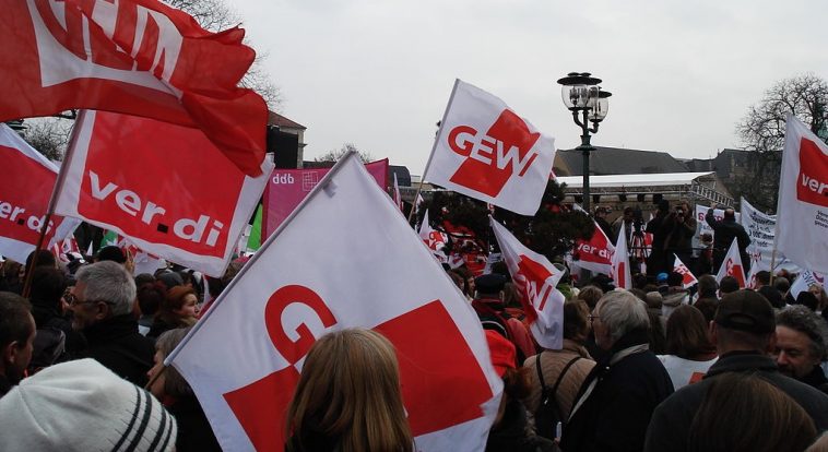أخبار ألمانيا: إضرابات في قطاع الخدمات العامة في العديد من الولايات الألمانية