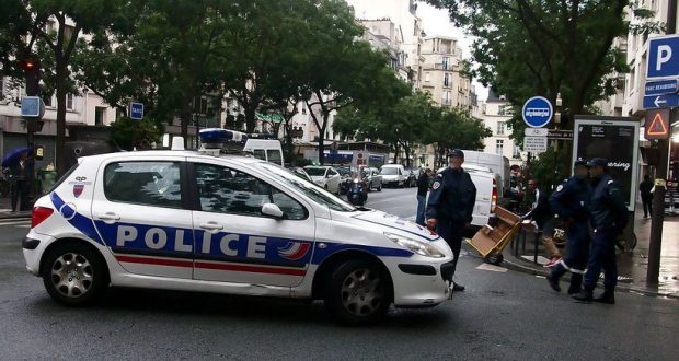 عدة إصابات جراء هجوم بالسكين قرب مقر مجلة "شارلي إيبدو" السابق في باريس