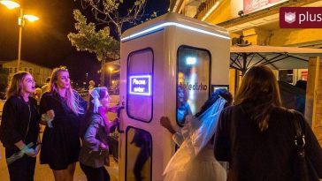 في زمن كورونا.. كابينات الهواتف تتحول إلى ملاه ليلية في شوراع برلين