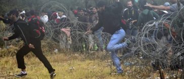 هل تعيد تركيا فتح حدودها أمام اللاجئين للعبور إلى اليونان