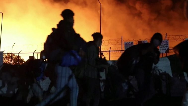 حريق مخيم موريا: اليونان تتعهد بإنشاء مركز استقبال دائم للمهاجرين