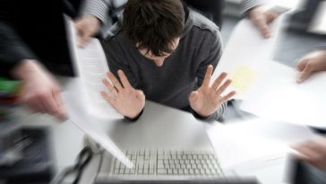 قانون السلامة المهنية في ألمانيا: الصحة النفسية وتأثيرها في بيئة العمل