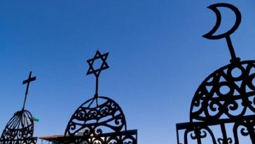 الغرب المنافق