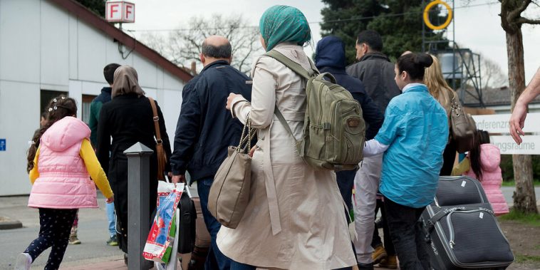 ألمانيا: السماح بعمليات الترحيل إلى سوريا