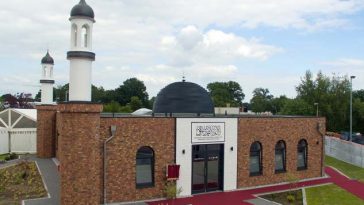 أخبار ألمانيا: إلقاء خنزير نافق قبالة مسجد والشرطة الألمانية تبدأ تحقيقاتها في الواقعة