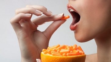 هل يساعد تناول فيتامين (سي) بكميات كبيرة في الوقاية من الإصابة بفيروس كورونا؟