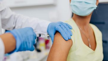 أخبار ألمانيا: فصل 7 ممرضات من العمل بعد رفضهن أخذ لقاح كورونا