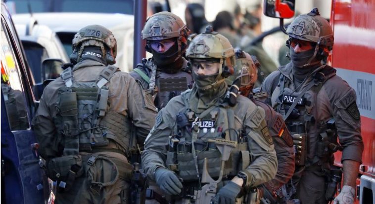 توجيه تهم لأعضاء خلية تابعة لداعش للاشتباه بالتخطيط لتنفيذ هجمات في ألمانيا