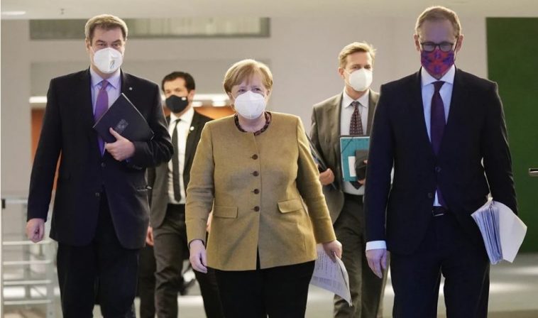 قمة كورونا في ألمانيا: ميركل تتفق مع زعماء الولايات على تمديد قيود الإغلاق