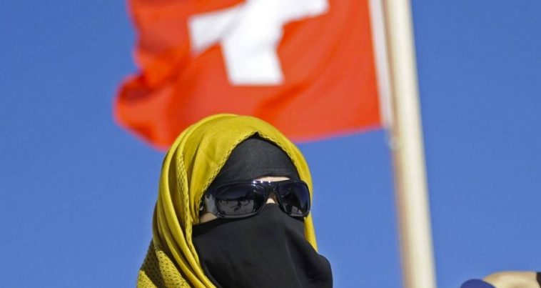حظر النقاب في سويسرا