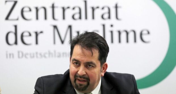 رئيس المجلس المركزي للمسلمين في ألمانيا يدين الاحتجاجات "المعادية للسامية"