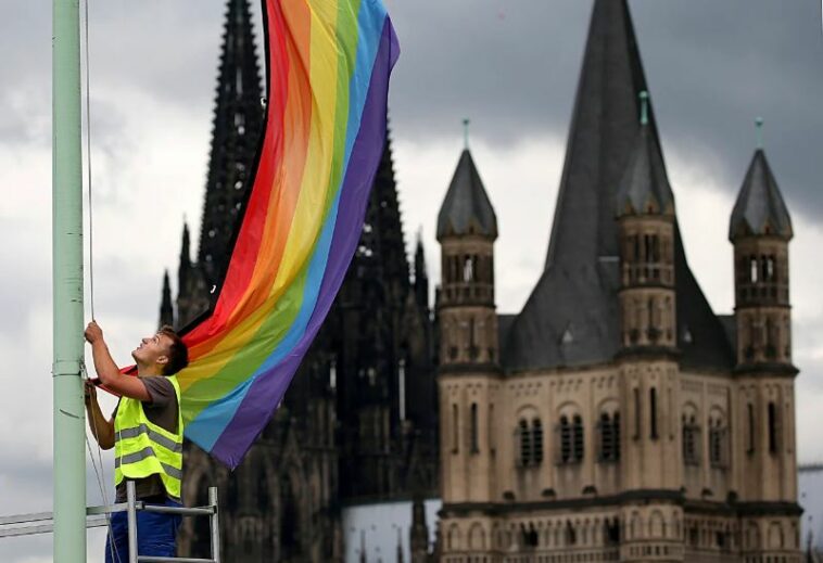 زواج المثليين في ألمانيا: 100 قداس للمباركة رغم حظر الفاتيكان