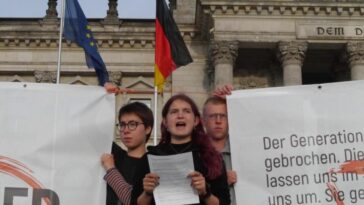 ألمانيا: نشطاء مناخ مضربون عن الطعام في برلين يوجهون إنذاراً جديداً للسياسيين