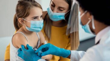 وكالة الأدوية الأوروبية تسمح بإعطاء لقاح فايزر بيونتيك للأطفال بين 5 و11 عاماً